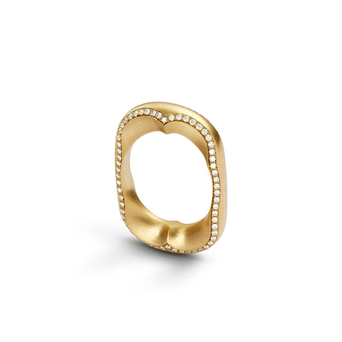 Heart Ring lined with diamonds